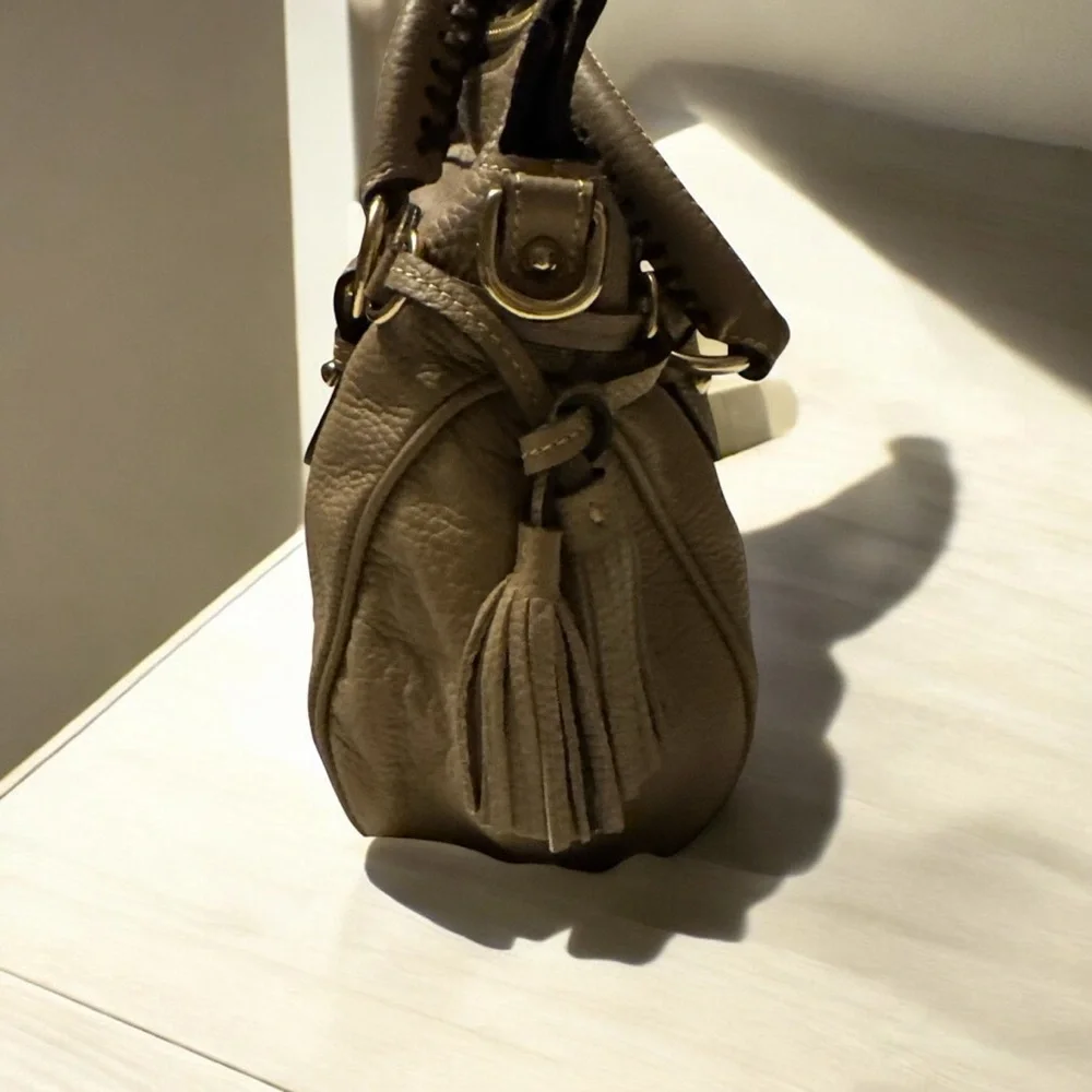 Dooney & Bourke Taupe Leather satchel Handbag. Rare FA980B - Picture 5 of 11